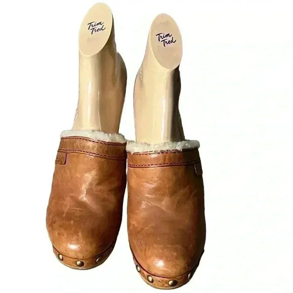 Coach Sherpa Lined Heeled Brown Studded Mules Sandal Size 6 - Picture 2 of 9